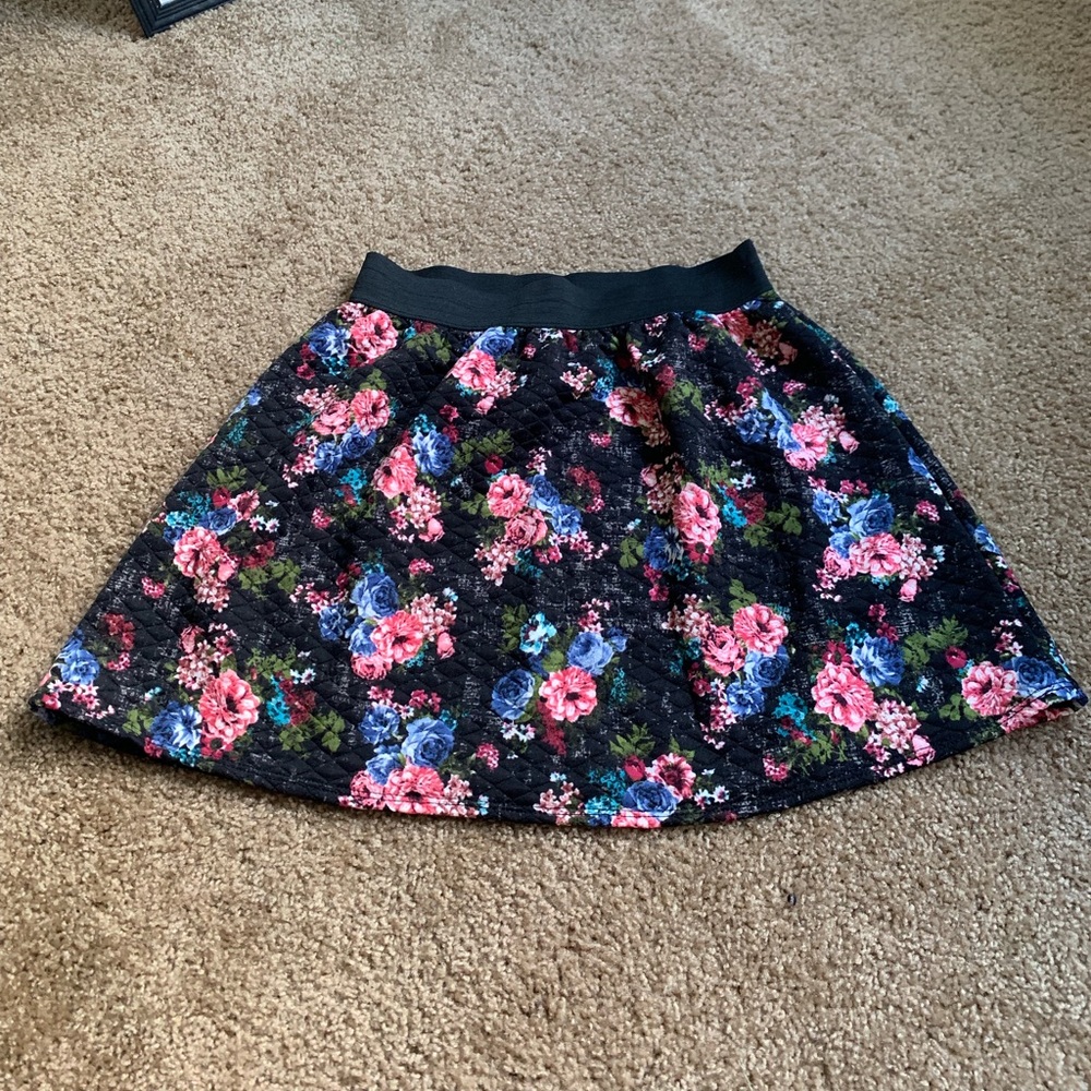 Woman’s Floral Skirt